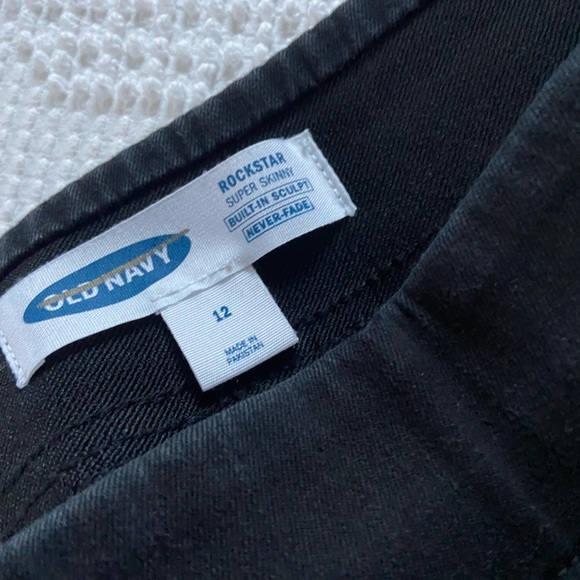 Old Navy Rockstar Super Skinny Sz 12 High-Rise Never Fade Black JacK Jeggings - Picture 3 of 6